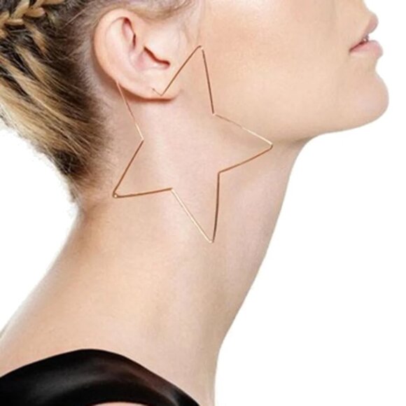 Free People Women's Lightweight Star Hoop Earrings Gold - Picture 8 of 8